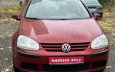 Volkswagen Golf V, 2004 год, 550 000 рублей, 1 фотография