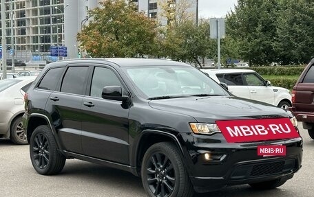 Jeep Grand Cherokee, 2018 год, 3 685 000 рублей, 5 фотография