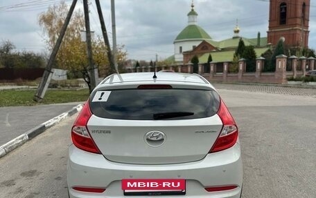 Hyundai Solaris II рестайлинг, 2014 год, 900 000 рублей, 5 фотография