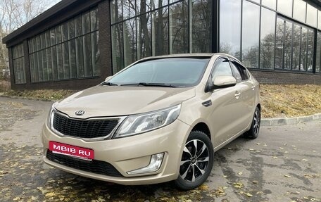 KIA Rio III рестайлинг, 2015 год, 1 050 000 рублей, 3 фотография