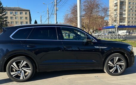 Volkswagen Touareg III, 2019 год, 5 450 000 рублей, 10 фотография