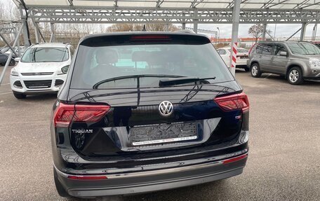 Volkswagen Tiguan II, 2017 год, 2 500 000 рублей, 5 фотография