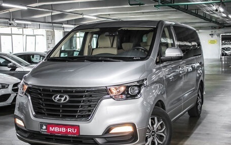 Hyundai H-1 II рестайлинг, 2020 год, 4 049 000 рублей, 1 фотография