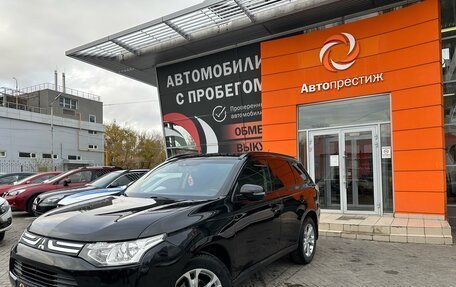 Mitsubishi Outlander III рестайлинг 3, 2013 год, 1 540 000 рублей, 3 фотография