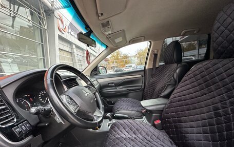 Mitsubishi Outlander III рестайлинг 3, 2013 год, 1 540 000 рублей, 12 фотография