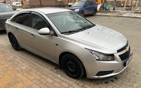 Chevrolet Cruze II, 2011 год, 775 000 рублей, 2 фотография