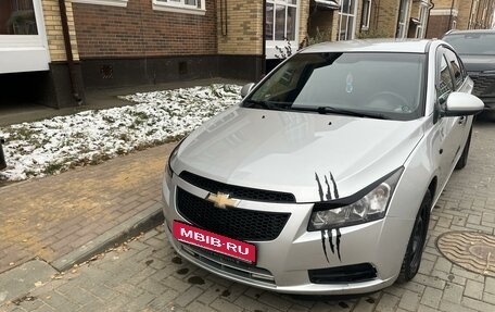 Chevrolet Cruze II, 2011 год, 775 000 рублей, 4 фотография