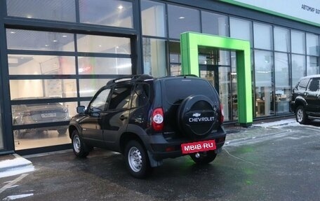 Chevrolet Niva I рестайлинг, 2012 год, 550 000 рублей, 3 фотография