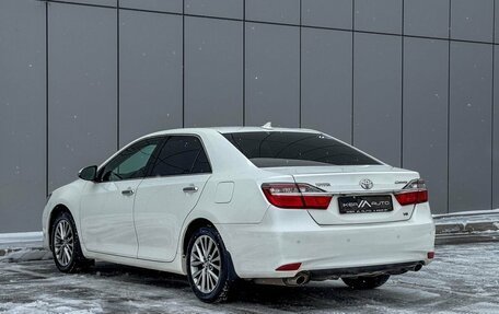 Toyota Camry, 2015 год, 2 300 000 рублей, 7 фотография