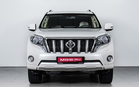 Toyota Land Cruiser Prado 150 рестайлинг 2, 2015 год, 4 199 000 рублей, 3 фотография