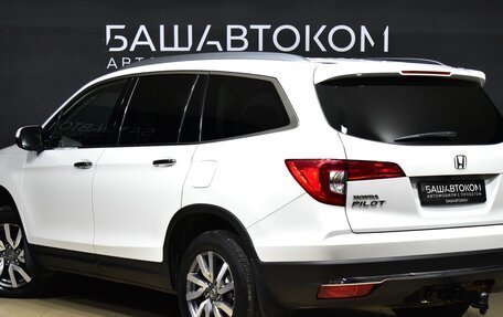 Honda Pilot III рестайлинг, 2020 год, 4 200 000 рублей, 6 фотография