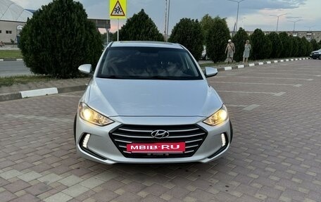 Hyundai Elantra VI рестайлинг, 2017 год, 1 750 000 рублей, 4 фотография