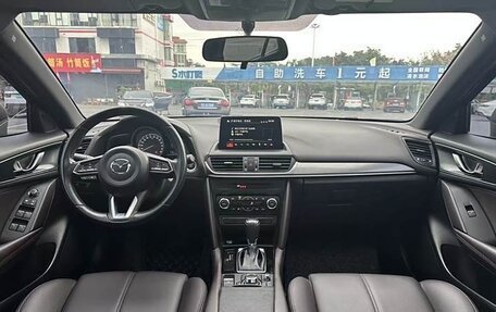 Mazda CX-4, 2020 год, 2 365 000 рублей, 9 фотография