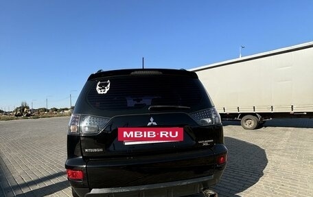 Mitsubishi Outlander III рестайлинг 3, 2011 год, 1 400 000 рублей, 2 фотография