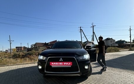 Mitsubishi Outlander III рестайлинг 3, 2011 год, 1 400 000 рублей, 3 фотография