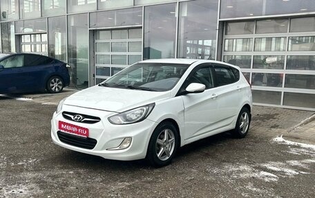 Hyundai Solaris II рестайлинг, 2011 год, 790 000 рублей, 1 фотография