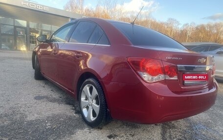 Chevrolet Cruze II, 2010 год, 885 000 рублей, 7 фотография