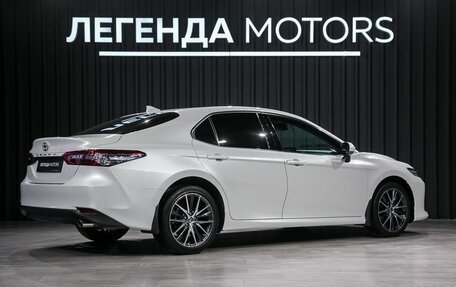 Toyota Camry, 2022 год, 3 850 000 рублей, 5 фотография