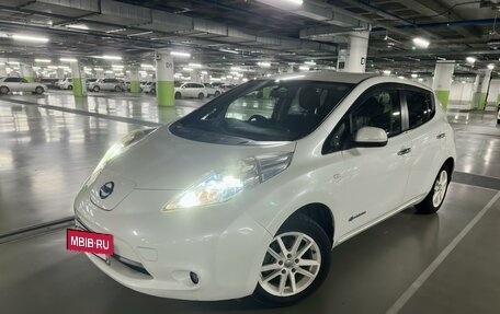 Nissan Leaf I, 2013 год, 350 000 рублей, 2 фотография