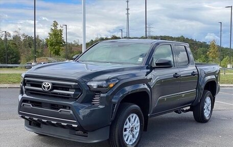 Toyota Tacoma, 2024 год, 6 149 000 рублей, 2 фотография