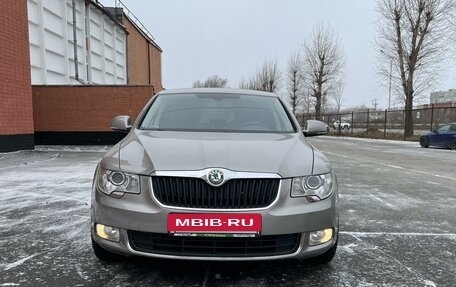 Skoda Superb III рестайлинг, 2012 год, 1 890 000 рублей, 2 фотография