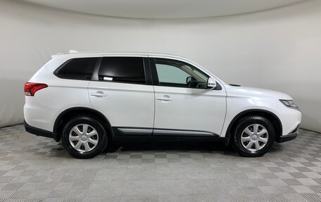 Mitsubishi Outlander III рестайлинг 3, 2017 год, 1 628 000 рублей, 4 фотография