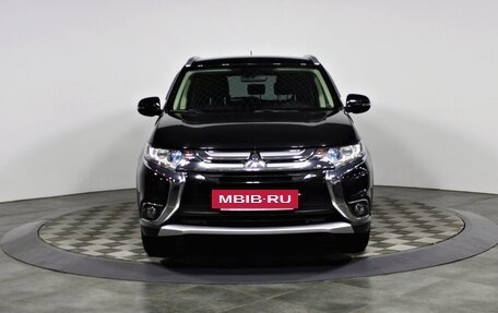 Mitsubishi Outlander III рестайлинг 3, 2015 год, 1 947 000 рублей, 2 фотография