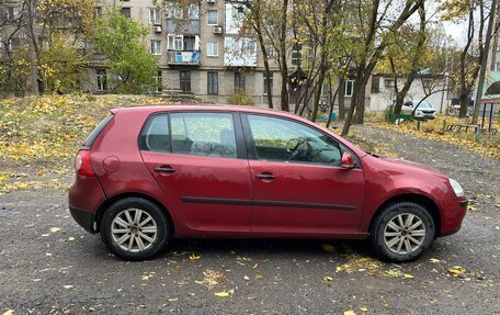 Volkswagen Golf V, 2004 год, 550 000 рублей, 2 фотография