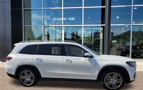 Mercedes-Benz GLS, 2024 год, 11 735 000 рублей, 2 фотография