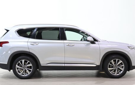 Hyundai Santa Fe III рестайлинг, 2018 год, 2 700 000 рублей, 4 фотография