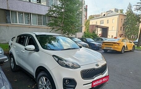 KIA Sportage IV рестайлинг, 2018 год, 2 200 000 рублей, 2 фотография