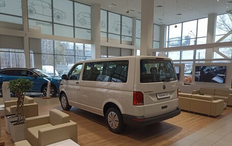 Volkswagen Caravelle T6 рестайлинг, 2024 год, 9 750 000 рублей, 12 фотография