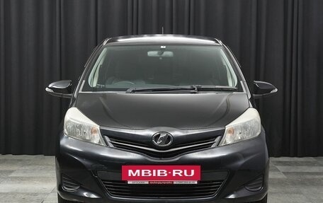 Toyota Vitz, 2013 год, 965 000 рублей, 2 фотография