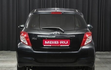 Toyota Vitz, 2013 год, 965 000 рублей, 5 фотография