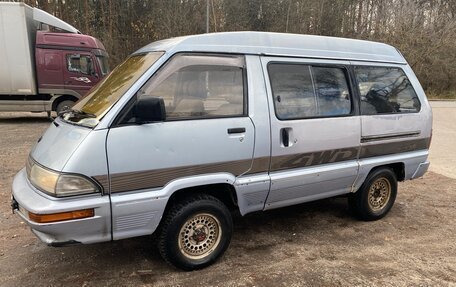 Toyota MasterAce Surf, 1991 год, 310 000 рублей, 3 фотография