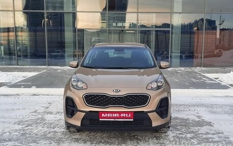 KIA Sportage IV рестайлинг, 2019 год, 2 390 000 рублей, 5 фотография