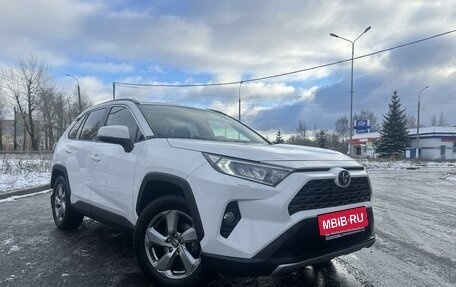 Toyota RAV4, 2020 год, 3 400 000 рублей, 3 фотография