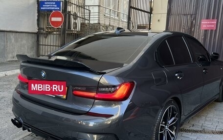 BMW 3 серия, 2019 год, 3 750 000 рублей, 4 фотография