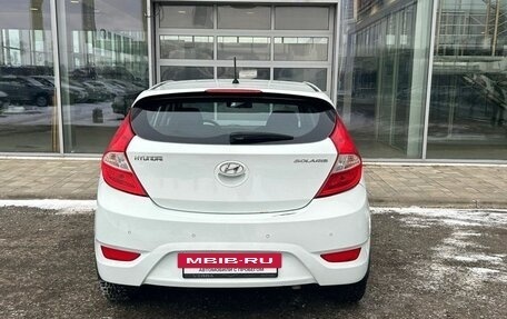 Hyundai Solaris II рестайлинг, 2011 год, 790 000 рублей, 5 фотография