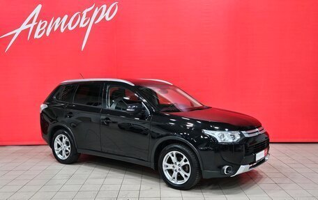 Mitsubishi Outlander III рестайлинг 3, 2014 год, 1 249 000 рублей, 7 фотография