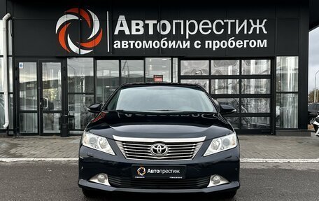 Toyota Camry, 2015 год, 1 890 000 рублей, 2 фотография