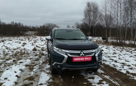 Mitsubishi Pajero Sport III рестайлинг, 2018 год, 2 990 000 рублей, 18 фотография