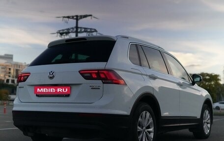 Volkswagen Tiguan II, 2017 год, 2 480 000 рублей, 5 фотография