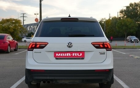 Volkswagen Tiguan II, 2017 год, 2 480 000 рублей, 4 фотография