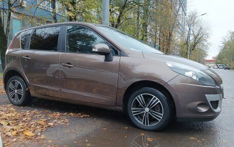 Renault Scenic III, 2011 год, 900 000 рублей, 11 фотография