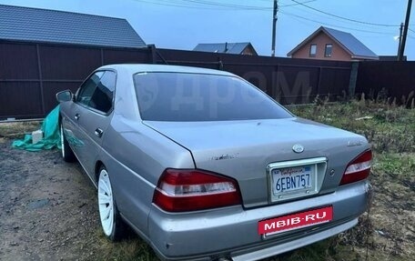 Nissan Laurel VIII, 2000 год, 280 000 рублей, 3 фотография