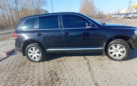 Volkswagen Touareg III, 2003 год, 950 000 рублей, 2 фотография