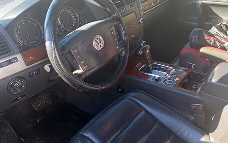 Volkswagen Touareg III, 2003 год, 950 000 рублей, 5 фотография