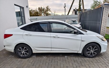 Hyundai Solaris II рестайлинг, 2014 год, 720 000 рублей, 3 фотография