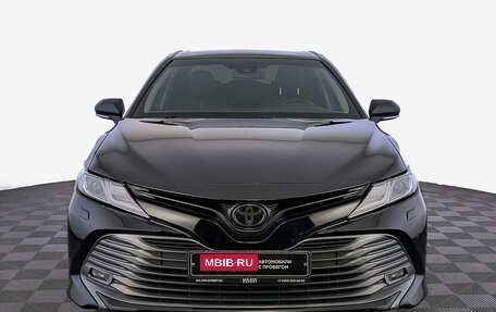 Toyota Camry, 2020 год, 3 200 000 рублей, 2 фотография